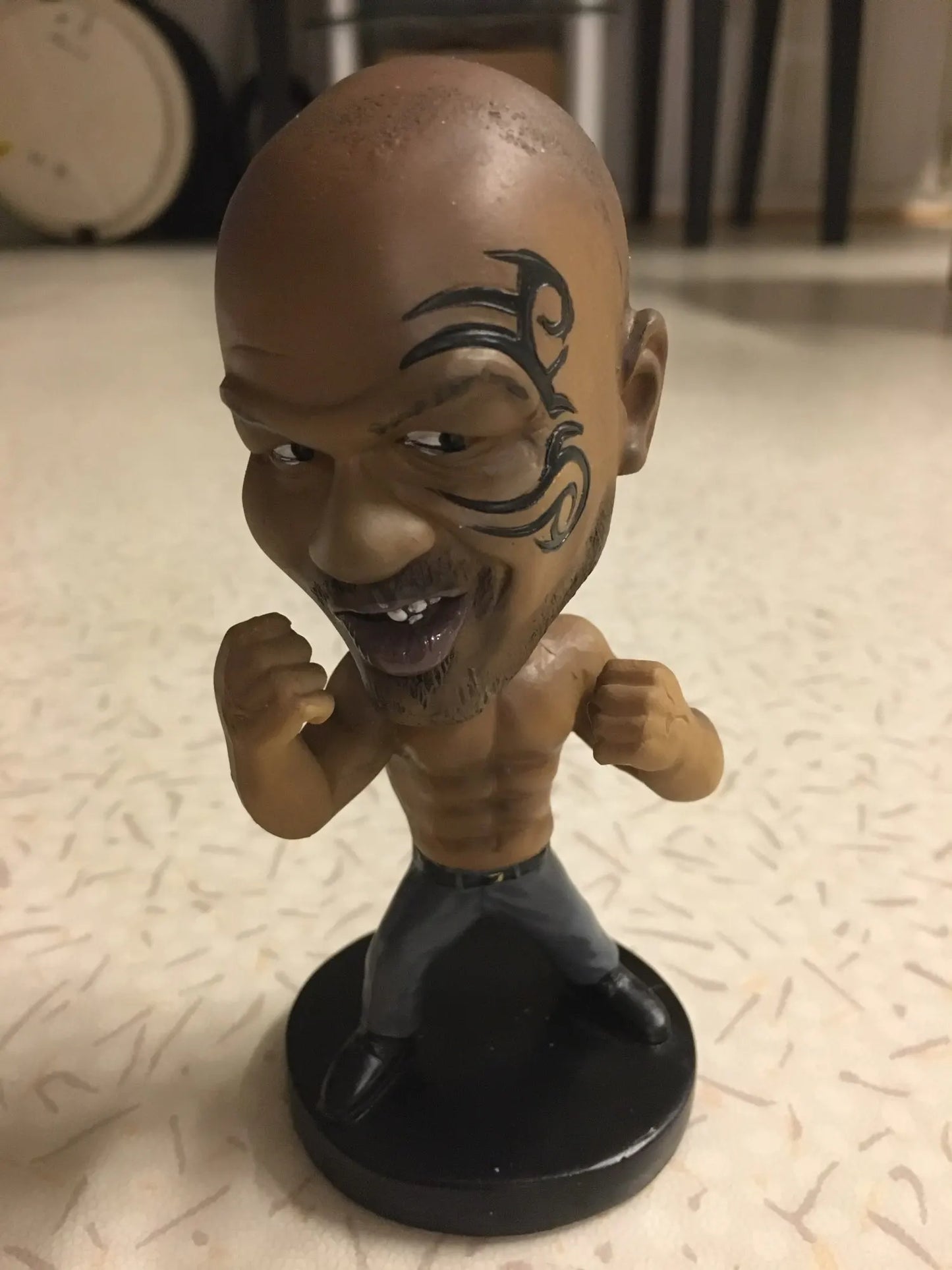Hot Boxer Actor Boxing Champion Famous Shaking head Mike Tyson Action figure Statue Bobble Head Fighting character Car decor toy
