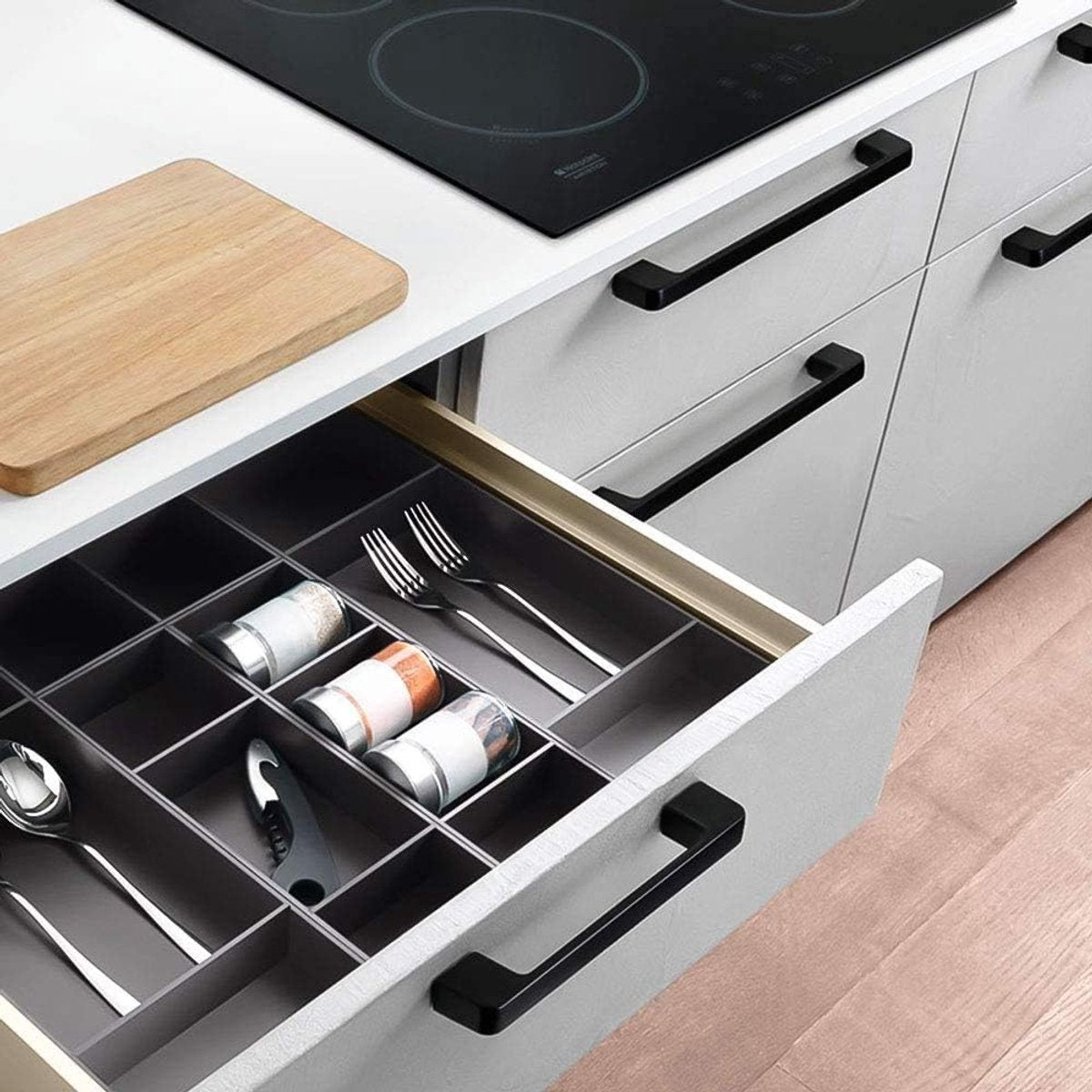10 Piece Black Kitchen Cabinet Handles – 96mm Hole Spacing