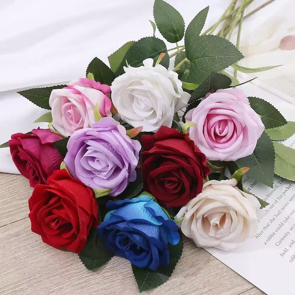 25 Piece Artificial Silk Rose Bouquet – Light Purple, Large
