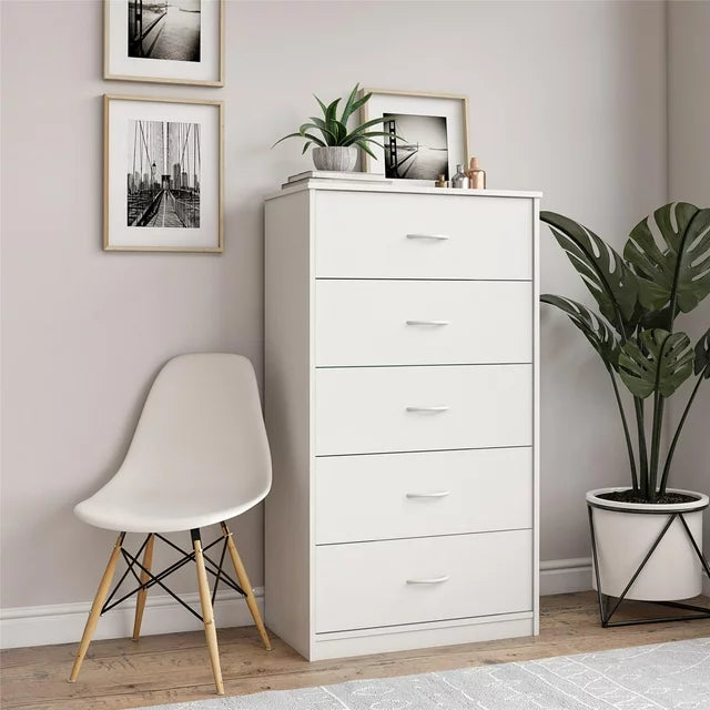 Classic Elegance: Five-Drawer Chest for Organised Living