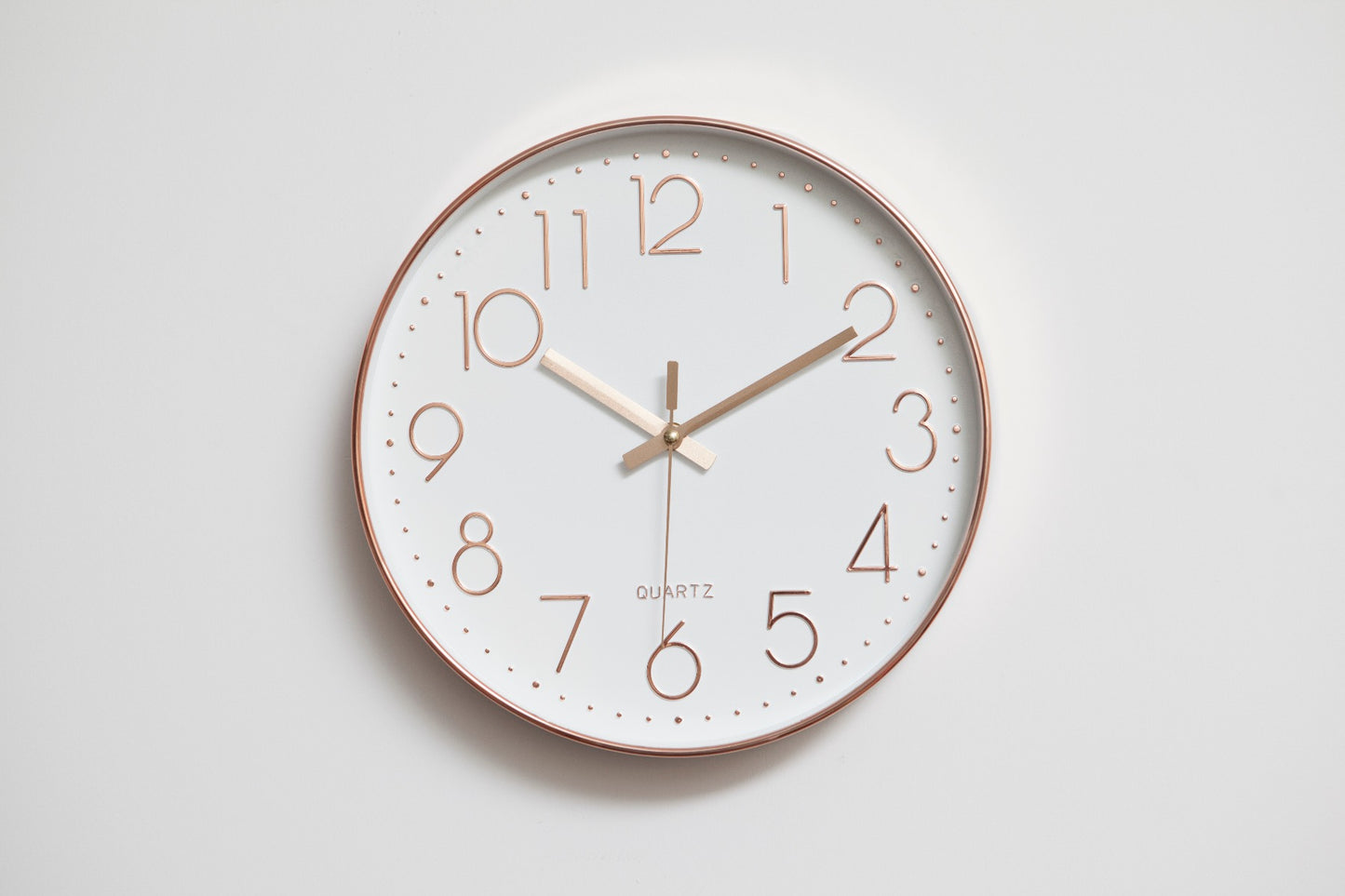 Modern Wall Clock Silent Non-Ticking Quartz Battery Operated Rose Gold