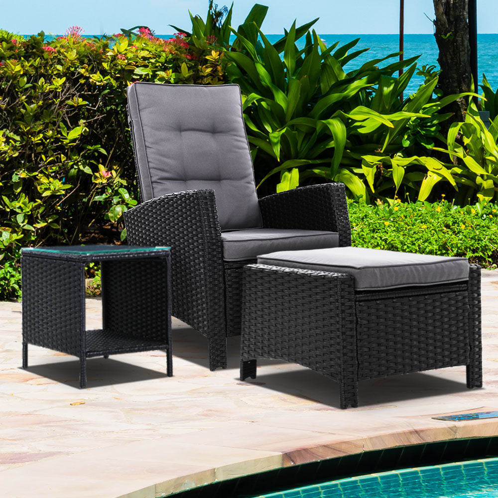 Outdoor Wicker Recliner Set